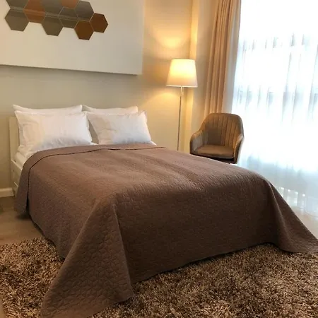 Апартаменты Old City Turgaus 37 *